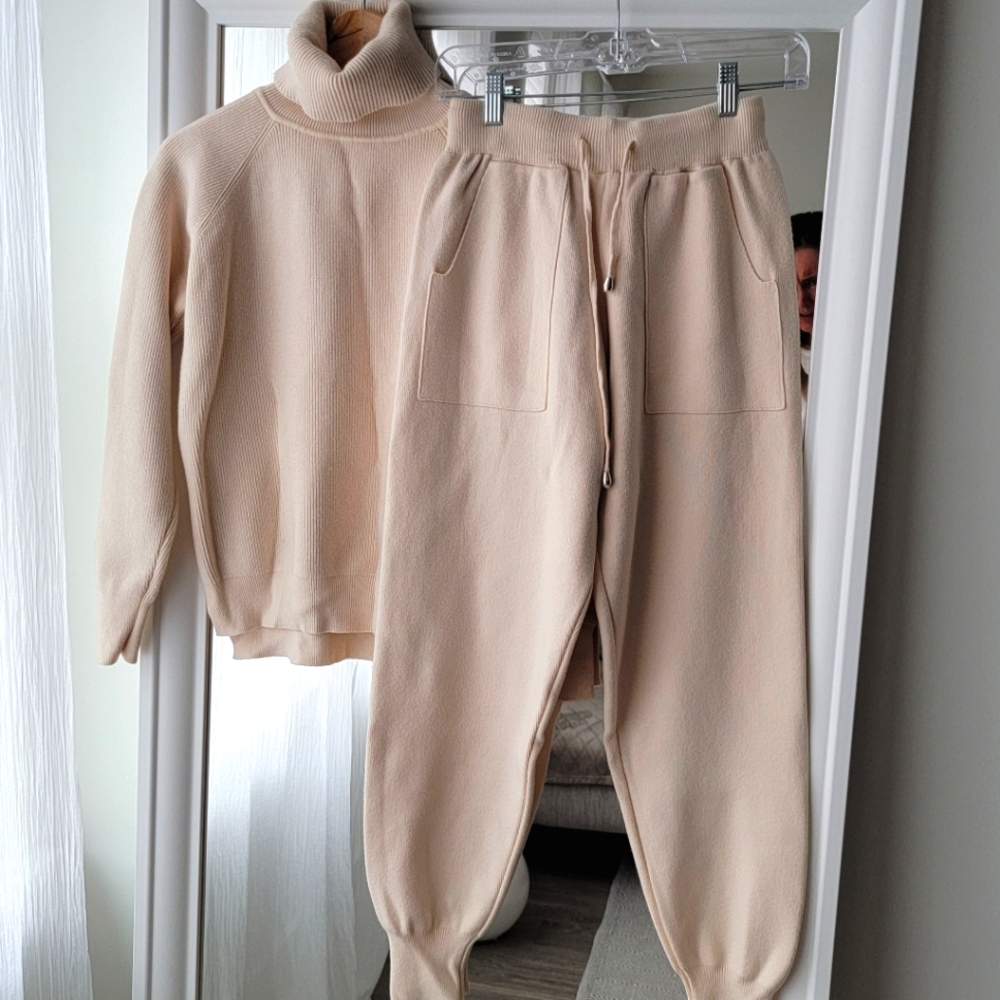 Loungewear Knit Two Piece Set Suze S